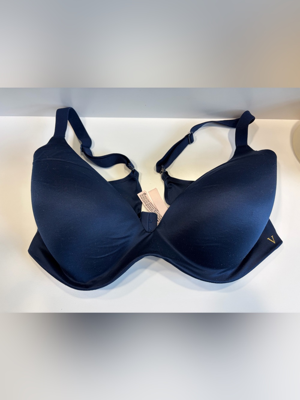 Victoria's Secret Navy wireless Smooth Convertible Bra